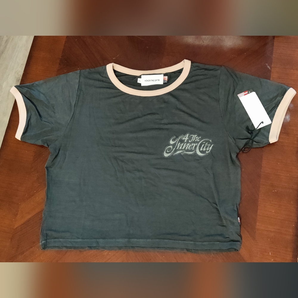 NWT Honor The Gift 
Women's Grey Cropped Tee With Tan Trim.